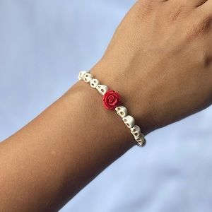 Howlite Skull & Red Rose Handmade Bracelet custom - dead día de los muertos
